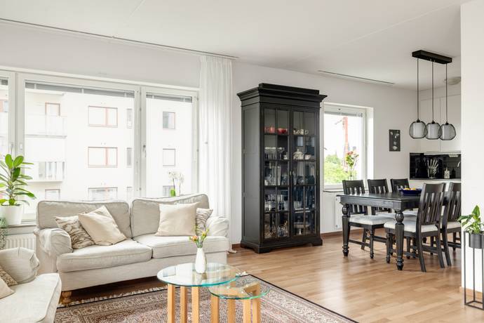 4 rum lägenhet på Fyrisvallsgatan 3B Luthagen, Uppsala kommun - bild 1
