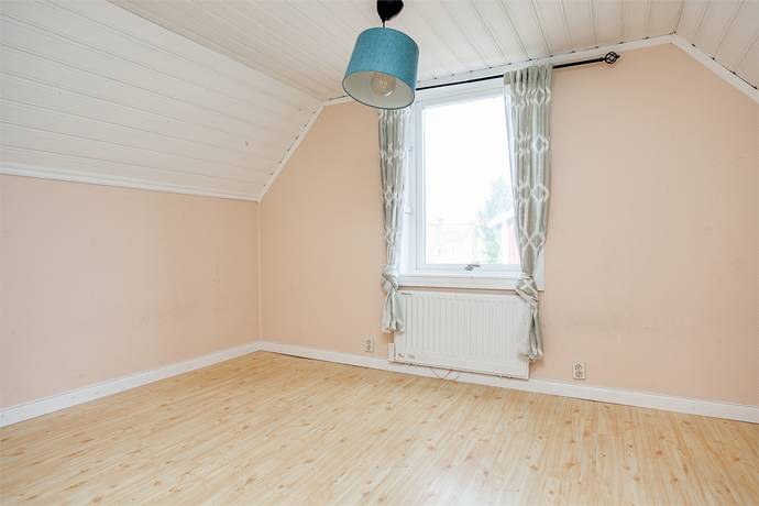 5 rum Villa på Åsgatan 27 Kungsörs kommun - bild 18