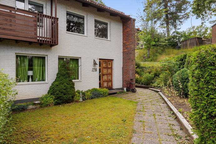 5 rum Radhus på Ekshäradsgatan 128 Farsta Stockholms kommun - bild 2