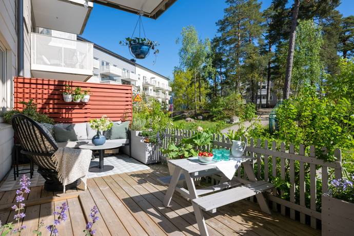 3 rum lägenhet på Hedenströms väg 13 Tollare, Nacka kommun - bild 1