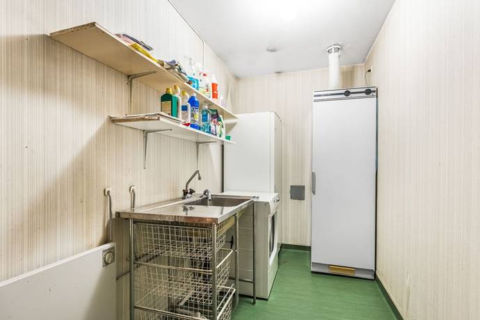 4 rum Radhus på Fridhemsgatan 15B Ulvhäll/Fridhem Strängnäs kommun - bild 28
