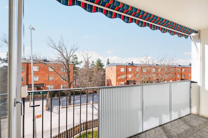 2 rum lägenhet på Kruthornsvägen 60A Edsberg, Sollentuna kommun - bild 2