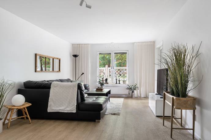 Stenhagsvägen 77, Stenhagen, Uppsala kommun