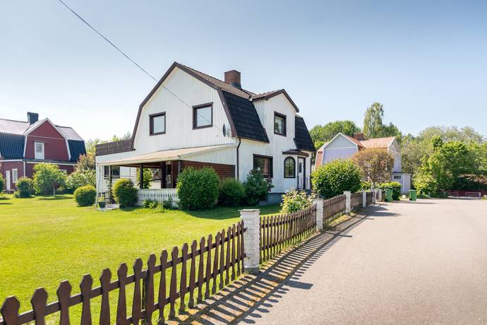 5 rum villa på Bäckgatan 3 Mellerud, Melleruds kommun - bild 1