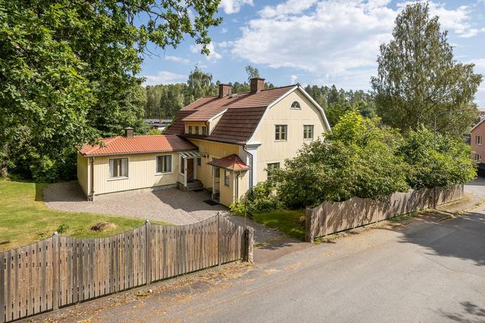 12 rum villa på Thermiavägen 4 Högåsen, Arvika kommun - bild 2