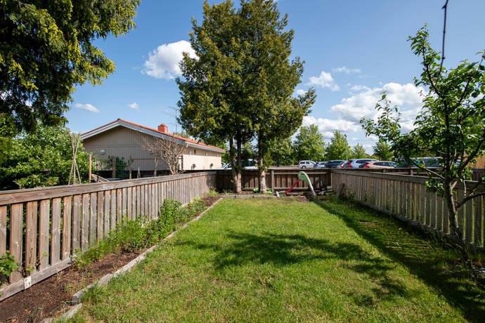 4 rum lägenhet på Skälbygatan 232 Skälby, Västerås kommun - bild 2