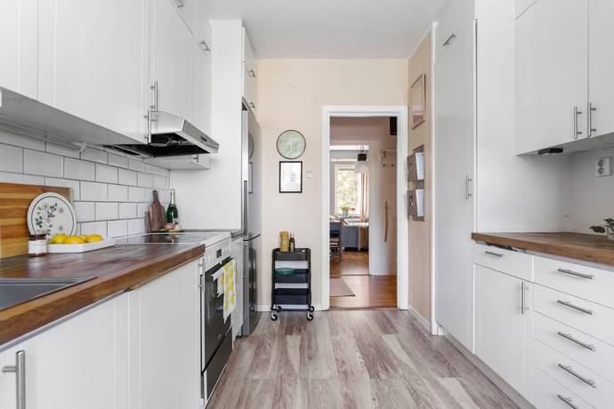 3 rum Lägenhet på Vibyholmsvägen 11 Örby Slott - Älvsjö Stockholms kommun - bild 12
