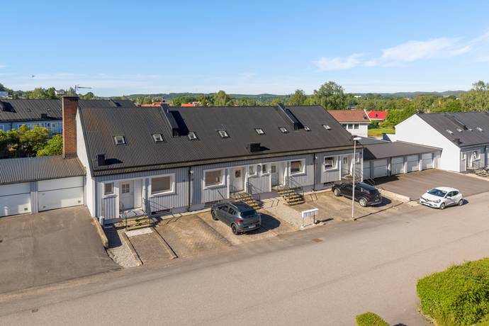 4 rum radhus på Skillnadsgatan 10B Lilla Edet Centrum, Lilla Edets kommun - bild 4