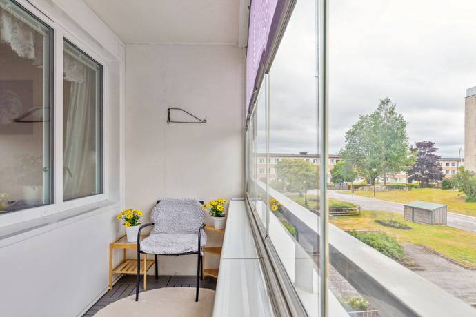 4 rum lägenhet på Storvretsvägen 49 Skogås C, Huddinge kommun - bild 2