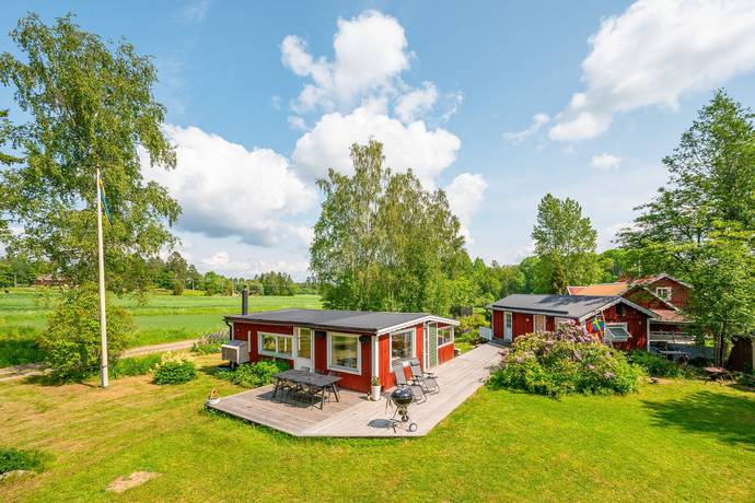 2 rum fritidshus på Hedkarbyvägen 92 Årsunda, Sandvikens kommun - bild 1
