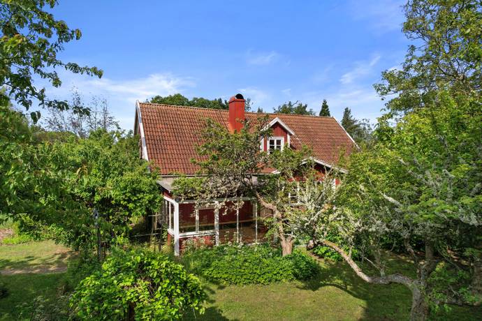 7 rum gård med jordbruk på Skallatorpsvägen 2 Sturkö, Karlskrona kommun - bild 3