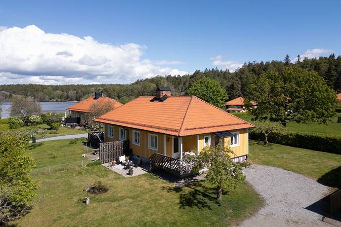 Prästvik 11B, Drottningholm, Ekerö kommun