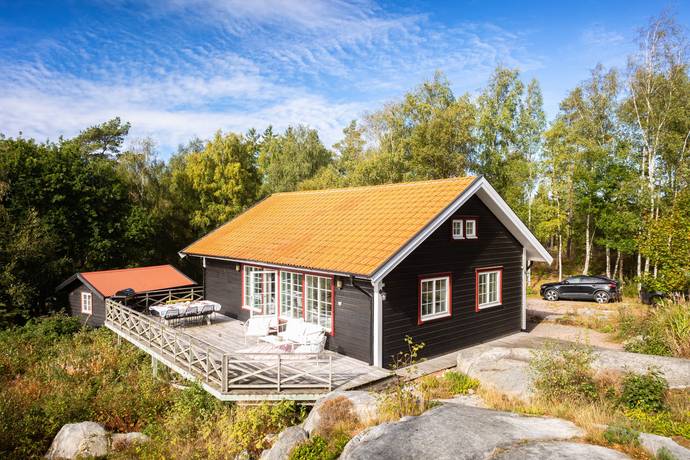 Mellan-Restad 355, Hålta, Kungälvs kommun