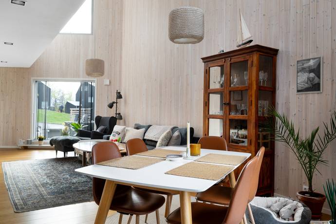 4 rum parhus på Grundviksvägen 2G Ljusterö-Linanäs, Österåkers kommun - bild 1