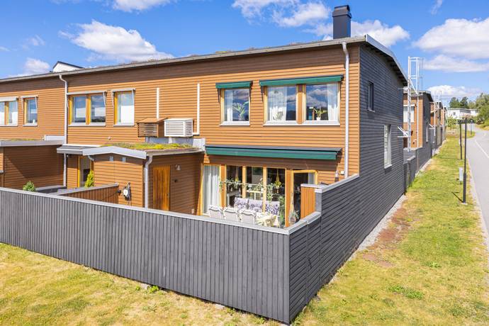 6 rum radhus på Löjtnantsvägen 5 Barkarbystaden, Järfälla kommun - bild 2