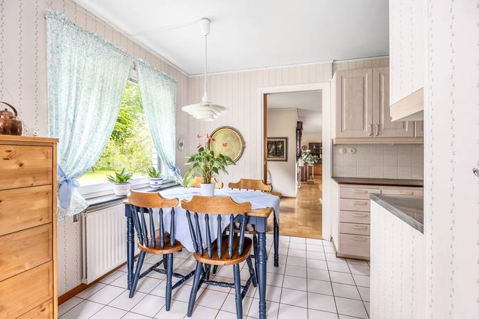 6 rum Villa på Källbogatan 26 Stenkällan - Husie Malmö kommun - bild 17
