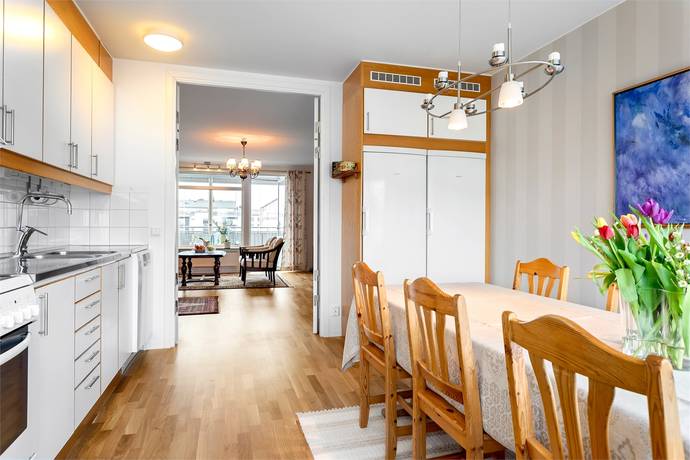 5 rum Lägenhet på Lilla vägen 12 Centrum Enköpings kommun - bild 14