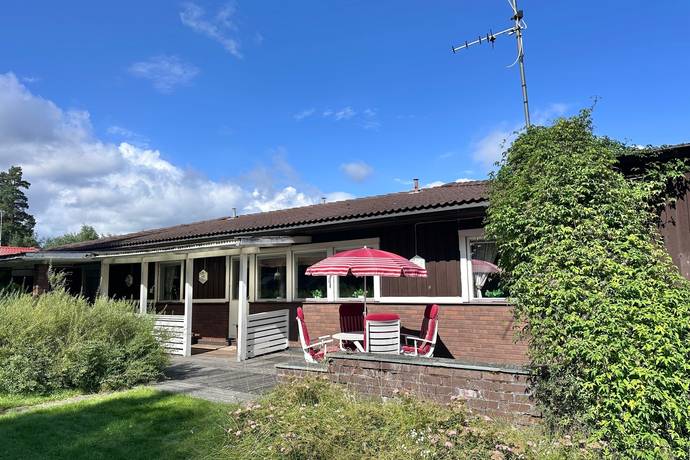 4 rum villa på Västra Fågelvägen 4 Centralt, Härjedalens kommun - bild 1