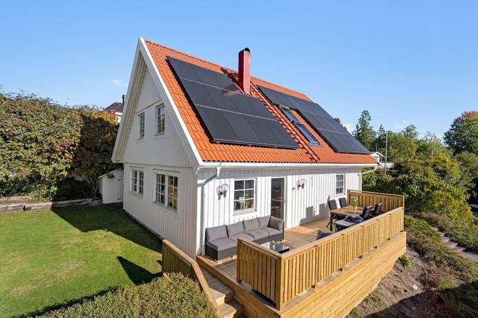 Kronvägen 32, Skälby, Järfälla kommun