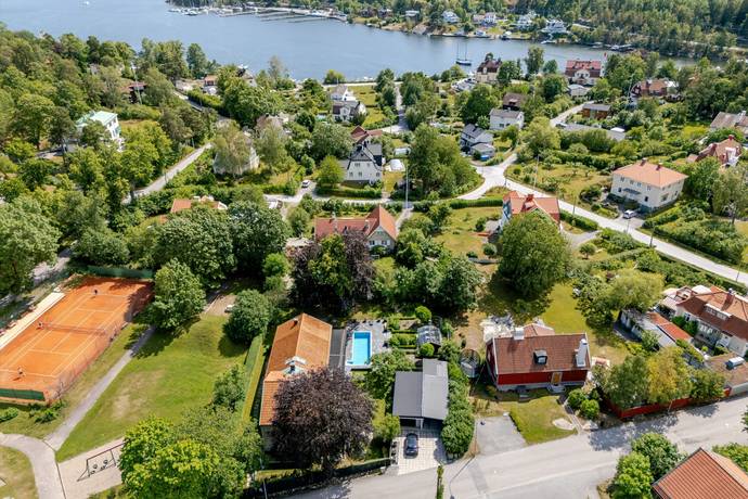 12 rum villa på Lagårdsvägen 7 Saltsjö-Duvnäs, Nacka kommun - bild 2