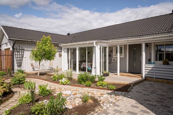 4 rum parhus på Balladgränd 19 Kullen, Piteå kommun - bild 1