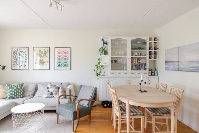 2 rum Lägenhet på Säbytorgsvägen 47 Rönninge Salems kommun - bild 2