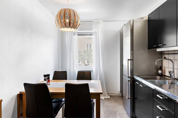 1 rum lägenhet på Södra Bangårdsgatan 18 Söder, Eskilstuna kommun - bild 3