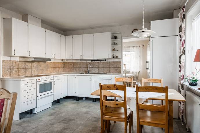 5 rum Villa på Smedjegatan 31 Södra Skogen Karlsborgs kommun - bild 15