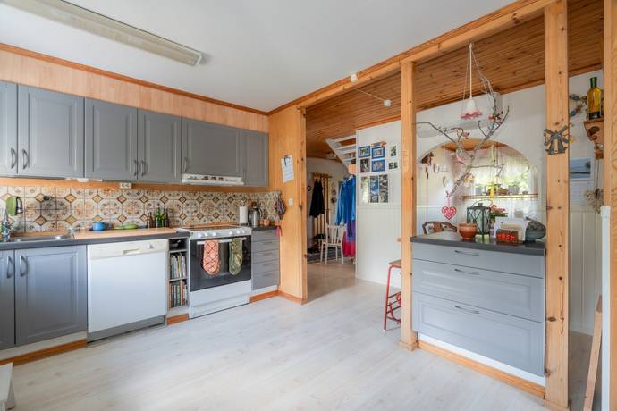 8 rum villa på Lärkvägen 10 Nävekvarn, Nyköpings kommun - bild 5