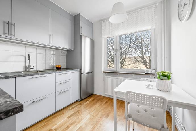 1 rum lägenhet på Aspsätravägen 17 Sätra, Stockholms kommun - bild 1