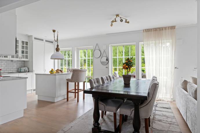 5 rum lägenhet på Athos väg 26 A Svinninge, Österåkers kommun - bild 3