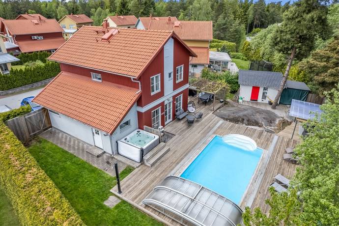 6 rum Villa på Lärksoppsvägen 29 Kungsängen - Norrboda Upplands-Bro kommun - bild 7