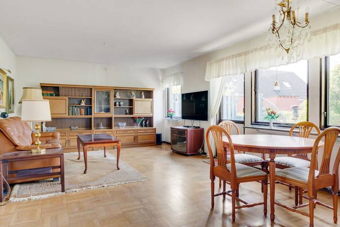4 rum radhus på Oxievångsvägen 426 Oxie, Malmö kommun - bild 1