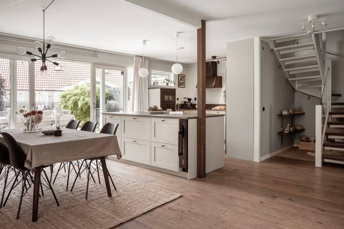 4 rum parhus på Lilla Utsiktsvägen 4 Centralt, Stenungsunds kommun - bild 1