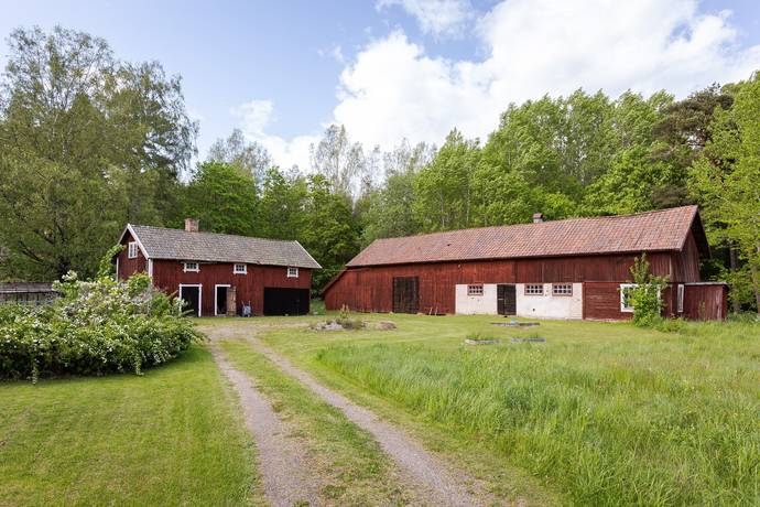 3 rum Gård med jordbruk på Fallsboda 214 Örbyhus Tierps kommun - bild 3