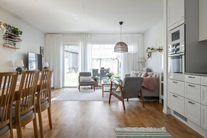 5 rum Par-/kedje-/radhus på Plantslingan 62 Länna Huddinge kommun - bild 15