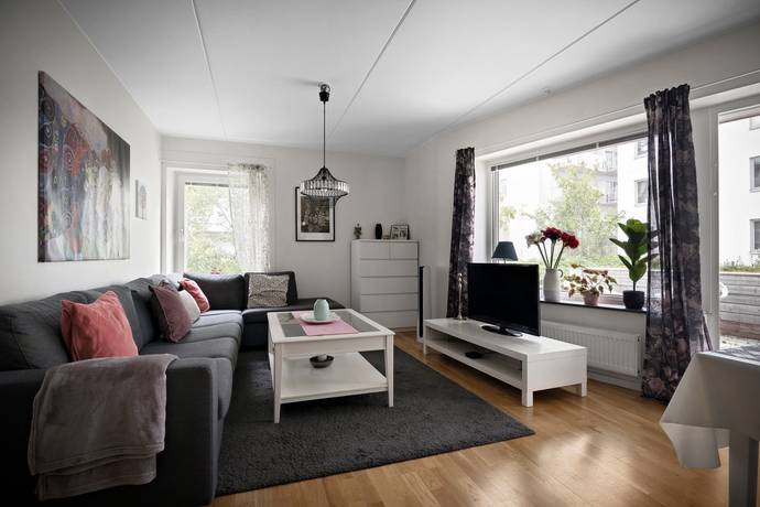 3 rum lägenhet på Stenkvistavägen 10 Högdalen, Stockholms kommun - bild 1