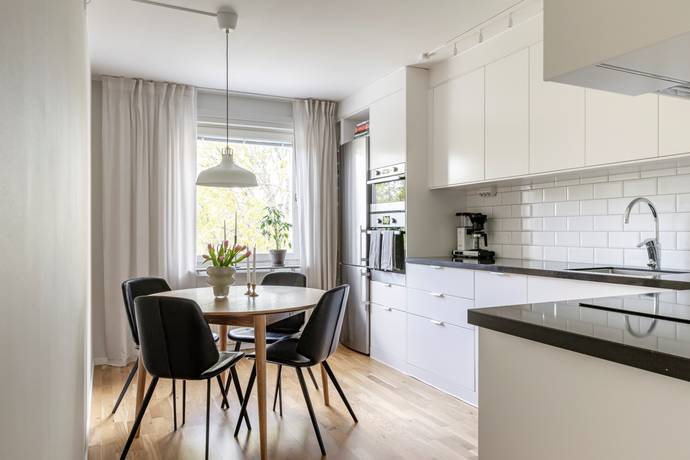 2 rum lägenhet på Flintlåsvägen 19 Edsberg, Sollentuna kommun - bild 2
