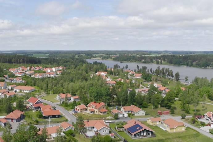Källarängsvägen 2, Sundby Strand, Strängnäs kommun