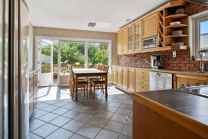 6 rum villa på Friggavägen 11 Odenslunda, Upplands Väsby kommun - bild 3