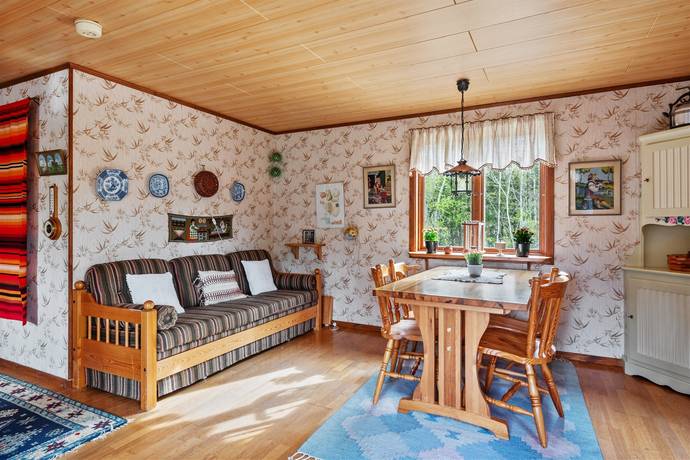 2 rum Vinterbonat fritidshus på Prästtorpsvägen 24 Mälby Norrtälje kommun - bild 9