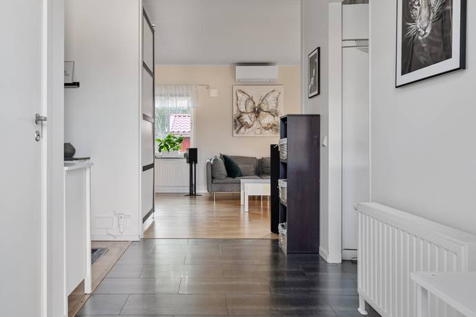4 rum Lägenhet på Tolanvägen 56 Odenslunda Upplands Väsby kommun - bild 2