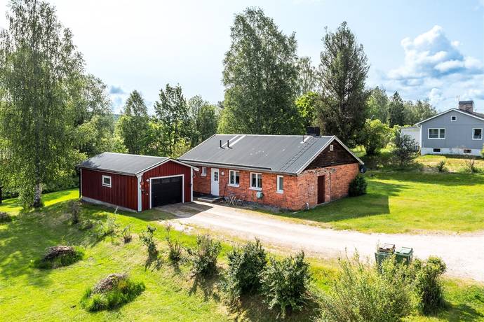 4 rum villa på Melltorpsvägen 32 Uddeholm, Hagfors kommun - bild 1