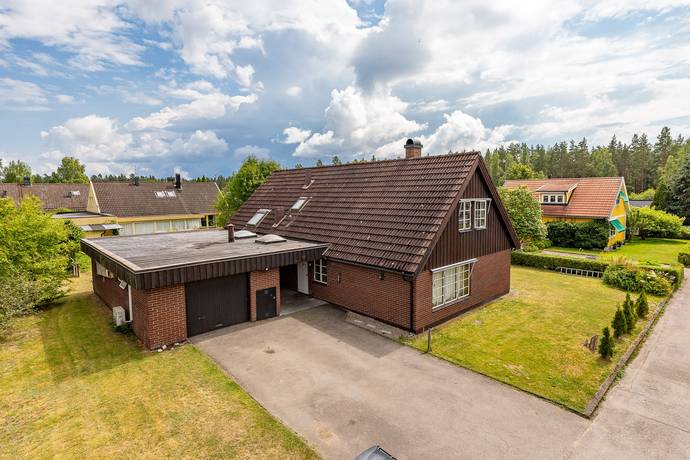 7 rum villa på Lärkvägen 14 Hovmantorp, Lessebo kommun - bild 2