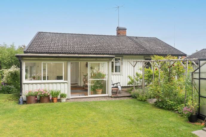 3 rum villa på Rudingatan 11 Holsbybrunn, Vetlanda kommun - bild 1