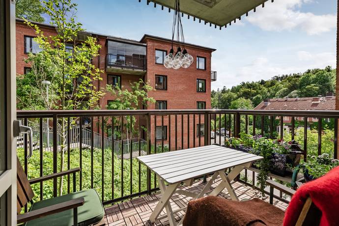 3 rum lägenhet på Lövholmsvägen 84 Gröndal, Stockholms kommun - bild 1
