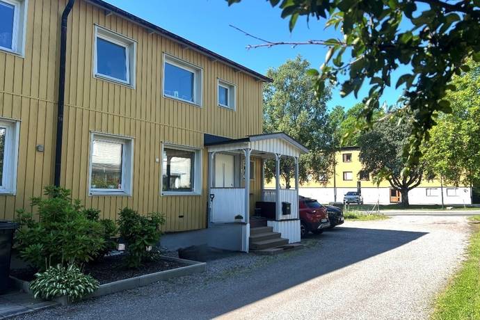 5 rum Radhus på Lantmätarvägen 68 Gamla Bro Upplands-Bro kommun - bild 2