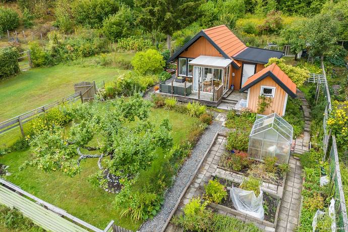 2 rum fritidshus på Ekedals byväg 61 Huddinge, Huddinge kommun - bild 1