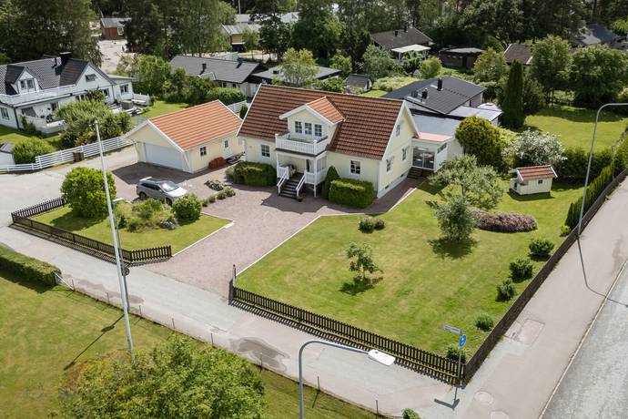 5 rum Villa på Östra Landisvägen 52 Hökåsen Västerås kommun - bild 1