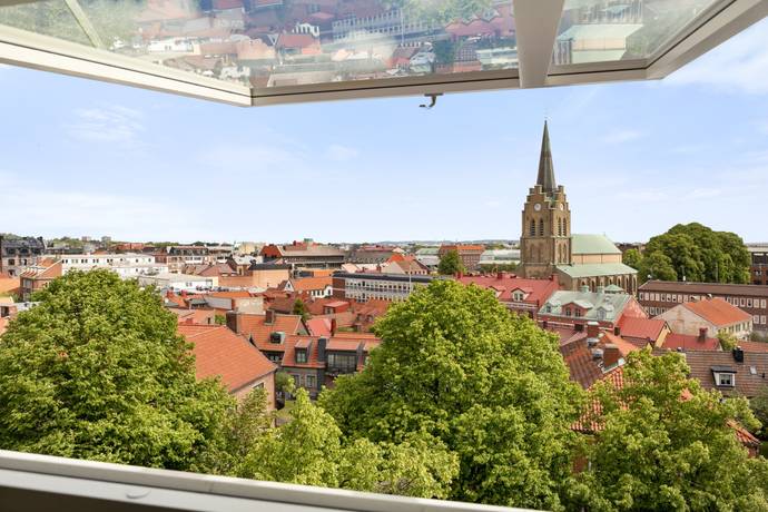 4 rum lägenhet på Karl XI:s Väg 19 Halmstad centrum, Halmstads kommun - bild 1